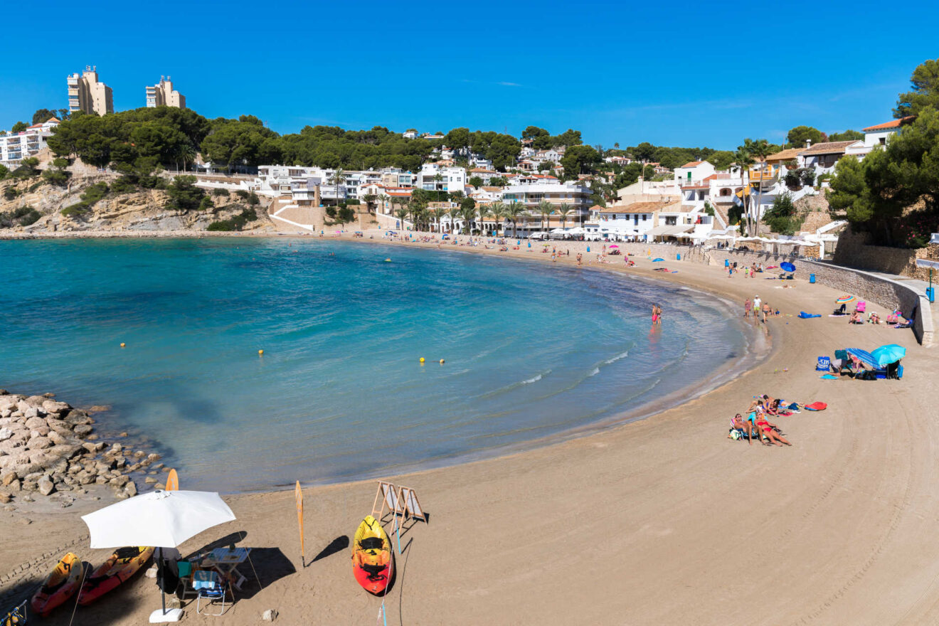 La playa del Portet de Moraira