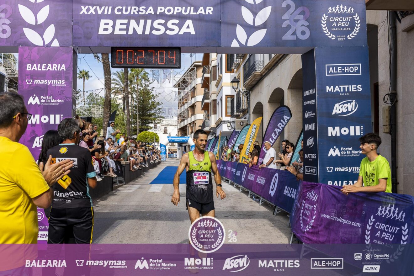 Llegada a meta en la XXVII Cursa Popular Benissa