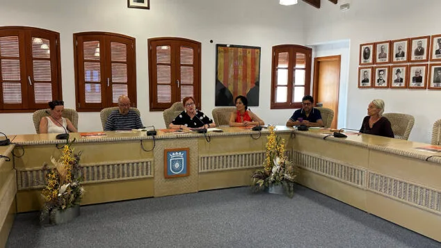 Imagen: Los responsables de Art al Vent 2026 de Gata de Gorgos presentan la XXIII edición de la muestra