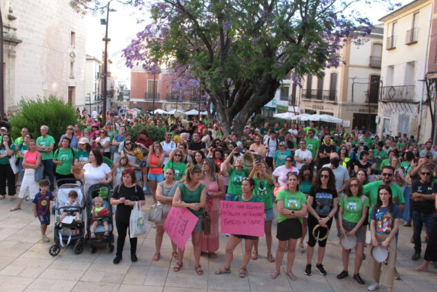 manifestacion en denia huelga educacion publica 3 junio 02