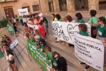 Manifestación en Dénia huelga educación pública 3 junio 03