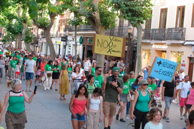 manifestacion en denia huelga educacion publica 3 junio 37