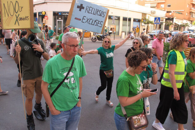 manifestacion en denia huelga educacion publica 3 junio 40