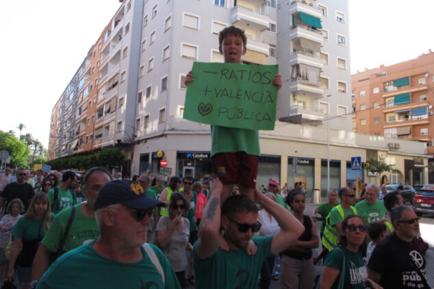 manifestacion en denia huelga educacion publica 3 junio 41