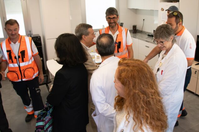 Imagen: Marciano Gómez en el Hospital de Dénia