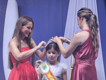 Coronación de María Rubio Villalba, Reina Infantil de Calp 2026
