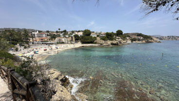 Playa de La Fustera de Benissa desde el Paseo Ecológico