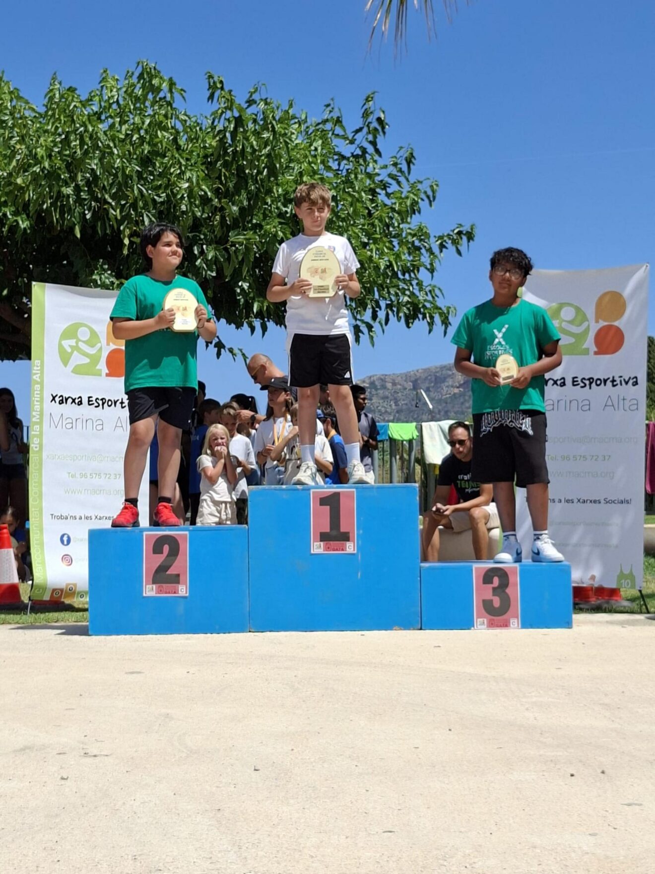 Podio de la clausura de las ligas escolares de la Marina Alta