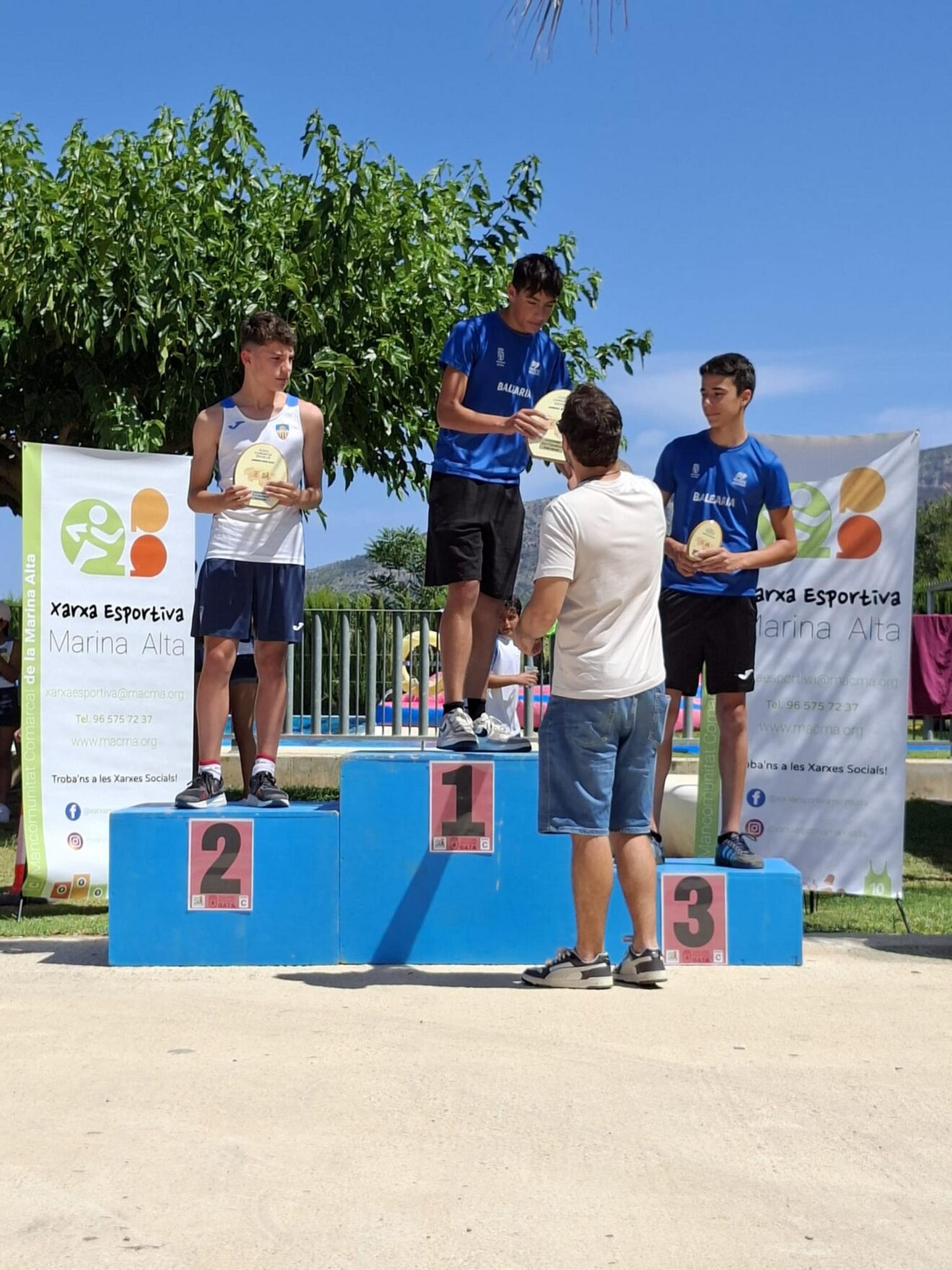 Podio en la clausura de las ligas escolares de la Marina Alta