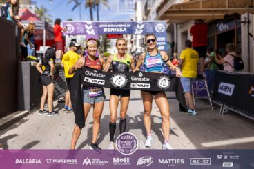 Podio femenino de la XXVII Cursa Popular Benissa