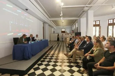 Presentación de la etapa de La Vuelta en Alicante con Toni Pérez y Javier Guillén
