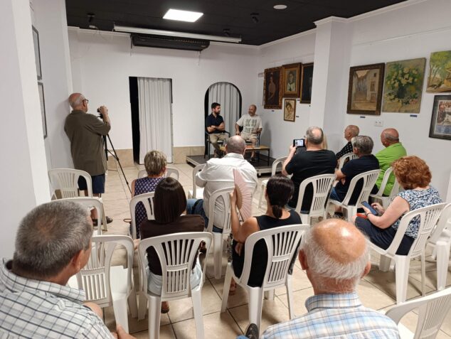 Imagen: Presentación del libro de Carles Fenollosa en Ondara.
