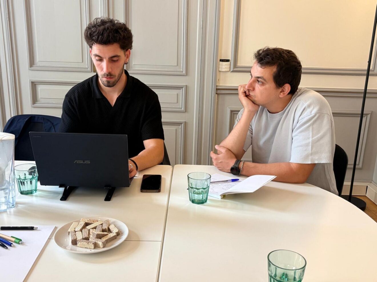 Tècnics de l'Ajuntament de Pedreguer en una sessió de treball a Brussel·les
