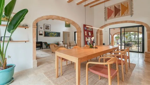 villa espaciosa y bien conectada