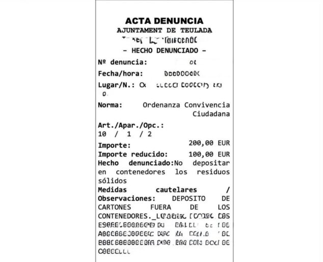Imagen: Primer plano de un acta de denuncia del Ayuntamiento de Teulada con una sanción de 200 euros por no depositar residuos en contenedores.