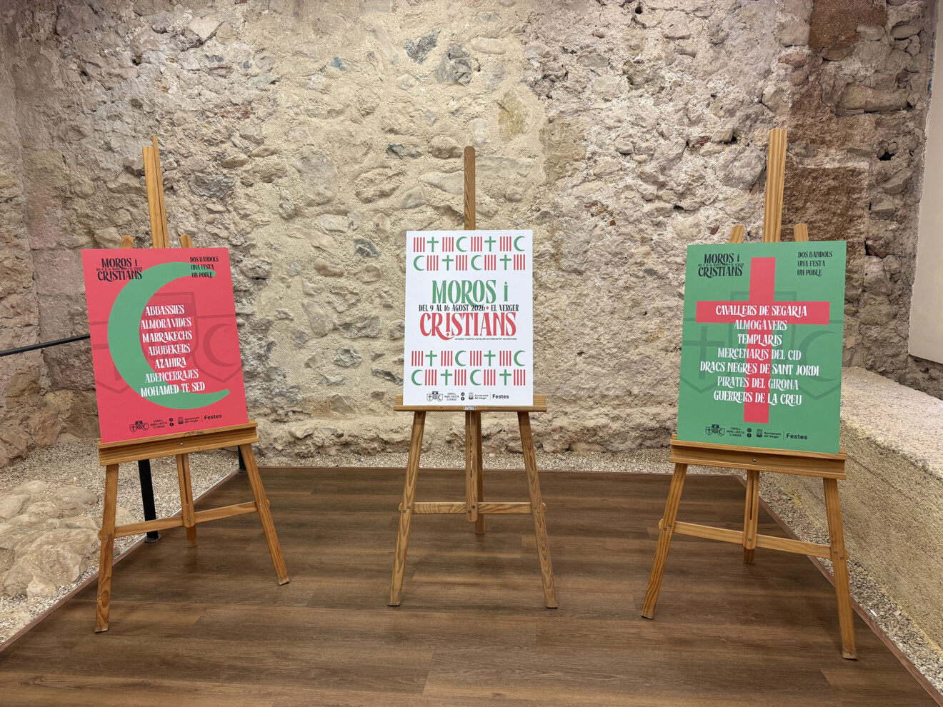 Carteles confeccionados para las fiestas de Moros i Cristians del Verger este 2026