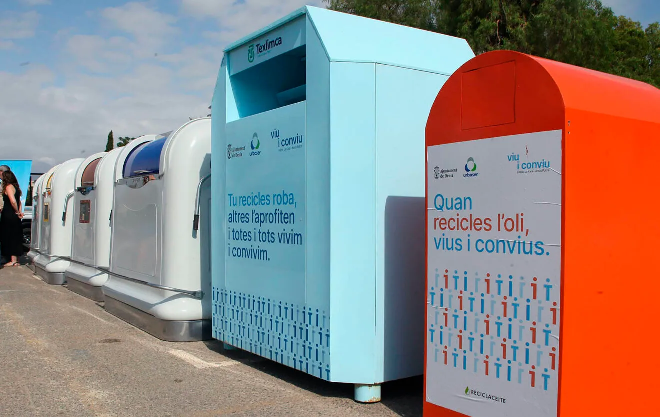 Contenedores de reciclaje en Dénia (archivo)