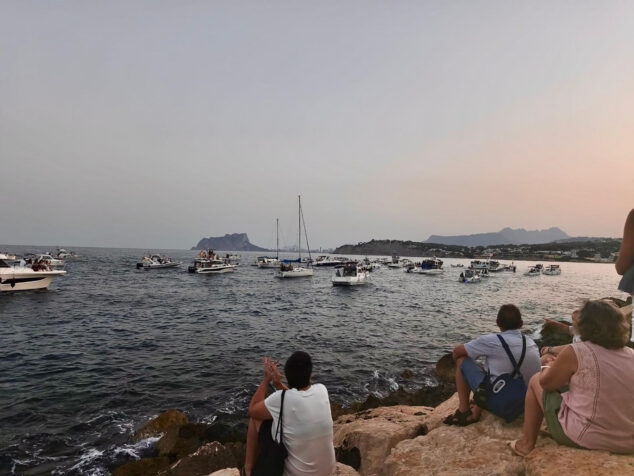 Tradición marinera y pólvora: Moraira honra a la Virgen del Carmen por tierra y mar 20 dia de la virgen del carmen en moraira en 2026 07