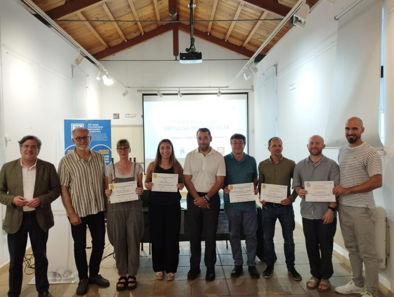 Premiados y autoridades en la I Gala Impulsa Marina Alta