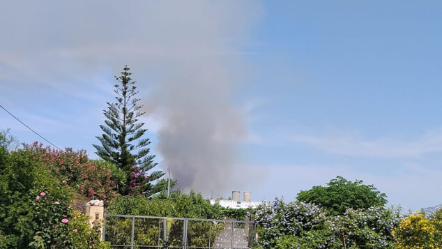 Imagen: Incendio en Beniarbeig avistado desde Sanet i Negrals