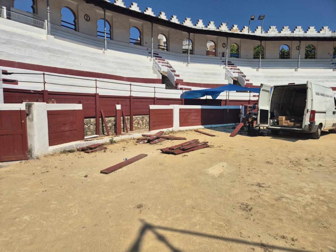 Obras de acondicionamiento en la Plaza de Toros de Ondara para Sant Jaume