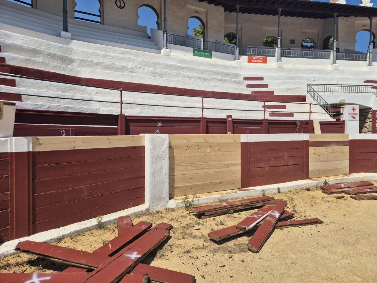 Trabajos de renovación en la Plaza de Toros de Ondara