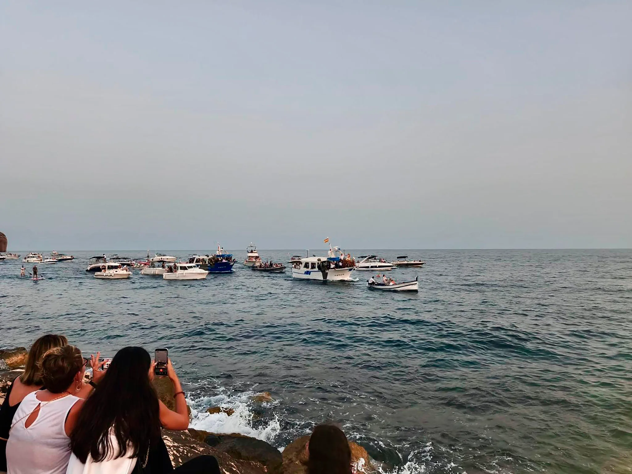 procesion por mar del dia de la virgen del carmen en moraira en 2026