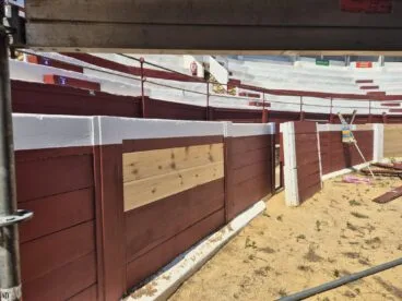 Renovación de la barrera en la Plaza de Toros de Ondara