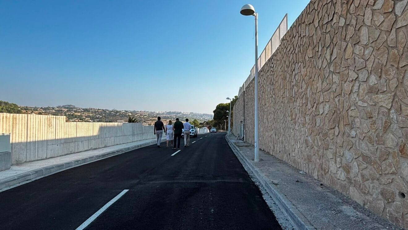 Visita oficial al vial reconstruido de Balcón de Bernia en Calp