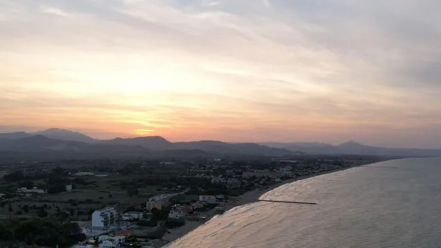 Imagen: Vista aérea de la zona de Les Deveses, al norte de Dénia (archivo)