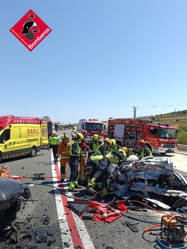 Dos personas fallecen en un grave accidente en la N-332, a su paso por Benissa 2 accidente en la n 332 2