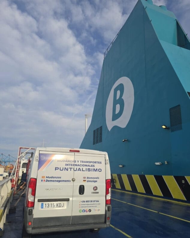 apoyo logistico para entregas en las islas baleares