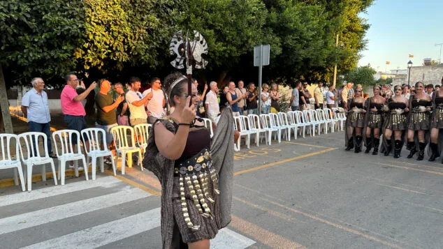 La historia de Els Poblets cobra vida en el gran desfile de Moros y Cristianos 2026 45 desfile moros y cristianos els poblets 2026 42