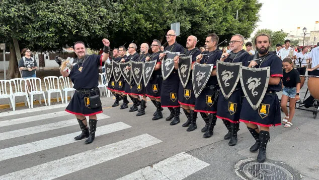 La historia de Els Poblets cobra vida en el gran desfile de Moros y Cristianos 2026 75 desfile moros y cristianos els poblets 2026 74