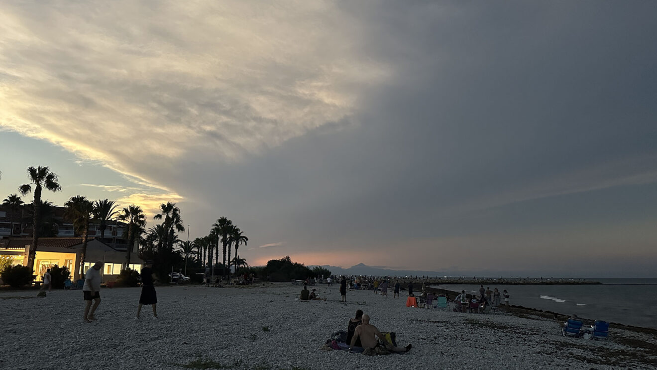 Eclipse solar desde la playa de la Almadrava  37