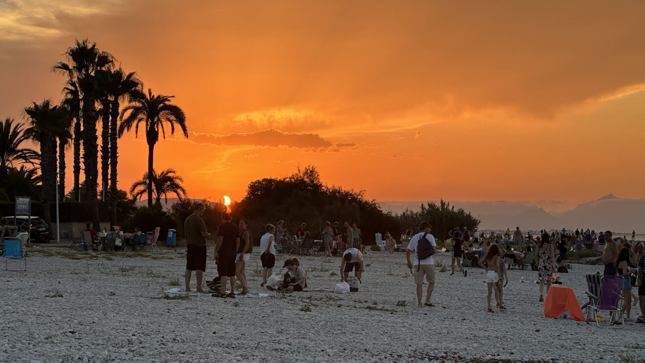 Eclipse solar desde la playa de la Almadrava  58