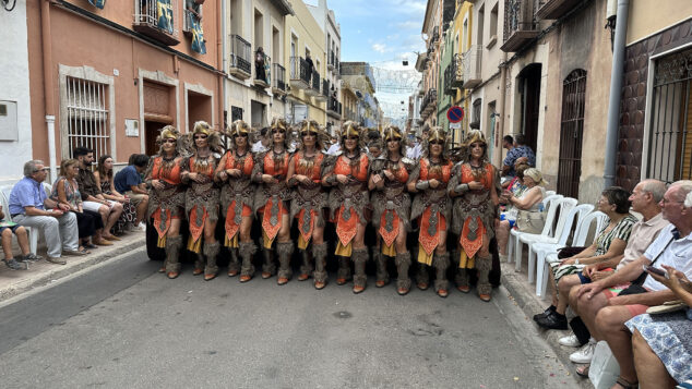 La grandeza de la fiesta venció a la lluvia en El Verger con una entrada de Moros i Cristians para el recuerdo 10 entrada de moros i cristians el verger 2026 05