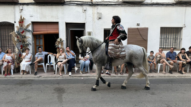 La grandeza de la fiesta venció a la lluvia en El Verger con una entrada de Moros i Cristians para el recuerdo 111 entrada de moros i cristians el verger 2026 107