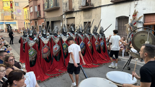 La grandeza de la fiesta venció a la lluvia en El Verger con una entrada de Moros i Cristians para el recuerdo 117 entrada de moros i cristians el verger 2026 114