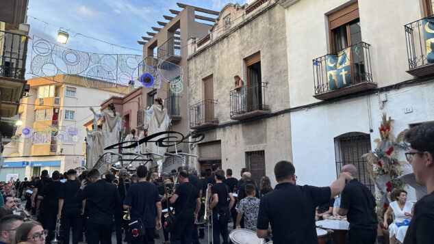 La grandeza de la fiesta venció a la lluvia en El Verger con una entrada de Moros i Cristians para el recuerdo 138 entrada de moros i cristians el verger 2026 136