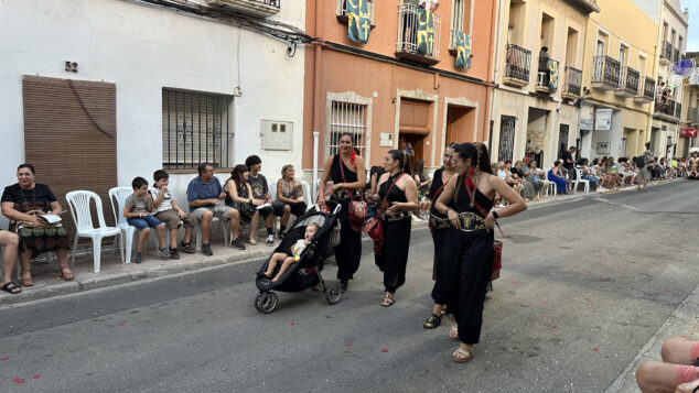 La grandeza de la fiesta venció a la lluvia en El Verger con una entrada de Moros i Cristians para el recuerdo 142 entrada de moros i cristians el verger 2026 140