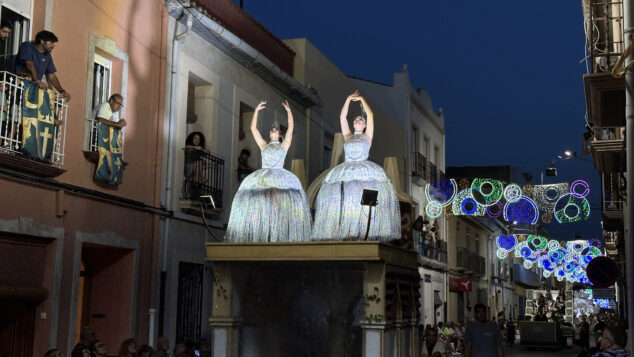 La grandeza de la fiesta venció a la lluvia en El Verger con una entrada de Moros i Cristians para el recuerdo 166 entrada de moros i cristians el verger 2026 165