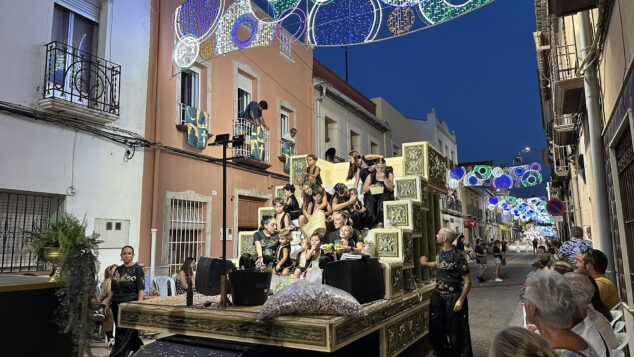 La grandeza de la fiesta venció a la lluvia en El Verger con una entrada de Moros i Cristians para el recuerdo 169 entrada de moros i cristians el verger 2026 168