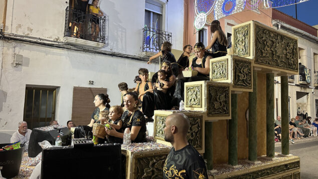 La grandeza de la fiesta venció a la lluvia en El Verger con una entrada de Moros i Cristians para el recuerdo 170 entrada de moros i cristians el verger 2026 169