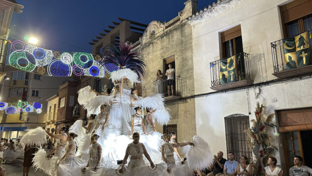 La grandeza de la fiesta venció a la lluvia en El Verger con una entrada de Moros i Cristians para el recuerdo 180 entrada de moros i cristians el verger 2026 179
