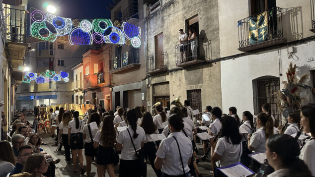 La grandeza de la fiesta venció a la lluvia en El Verger con una entrada de Moros i Cristians para el recuerdo 187 entrada de moros i cristians el verger 2026 187
