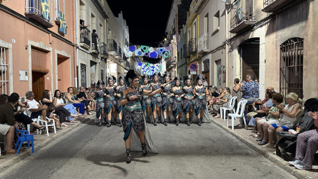 La grandeza de la fiesta venció a la lluvia en El Verger con una entrada de Moros i Cristians para el recuerdo 220 entrada de moros i cristians el verger 2026 221
