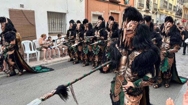 La grandeza de la fiesta venció a la lluvia en El Verger con una entrada de Moros i Cristians para el recuerdo 27 entrada de moros i cristians el verger 2026 23