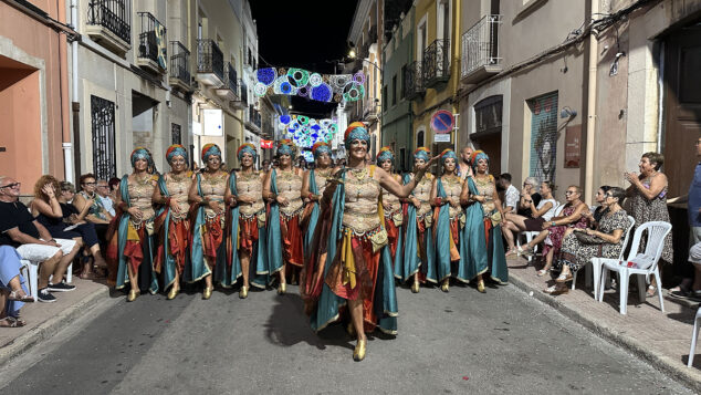 La grandeza de la fiesta venció a la lluvia en El Verger con una entrada de Moros i Cristians para el recuerdo 231 entrada de moros i cristians el verger 2026 232