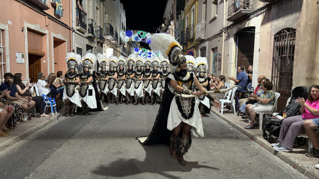 La grandeza de la fiesta venció a la lluvia en El Verger con una entrada de Moros i Cristians para el recuerdo 254 entrada de moros i cristians el verger 2026 255